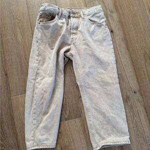 Levi's Women's Straight Leg Jeans in Light Beige